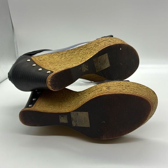 ✨Patrizia by Spring Step Pegacon Black Embellished
Wedge Sandals✨ - Picture 9 of 12